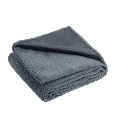 couverture-impermeable-chien-gris-fonce