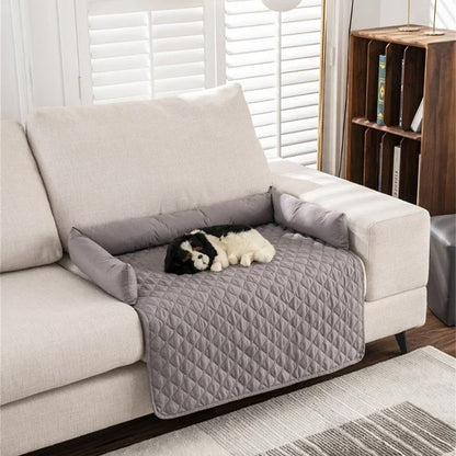 tapis-chien-protege-canape-gris-anti-griffe